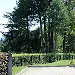 アパート House *