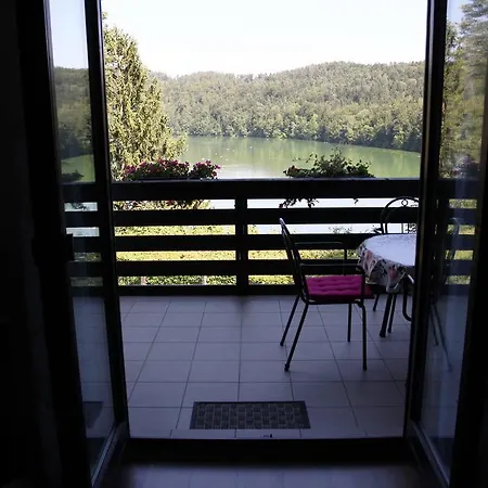 House Apartman *